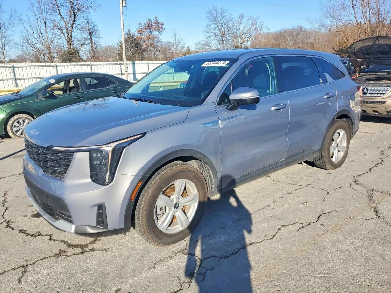 2025 Kia Sorento thumbnail 6