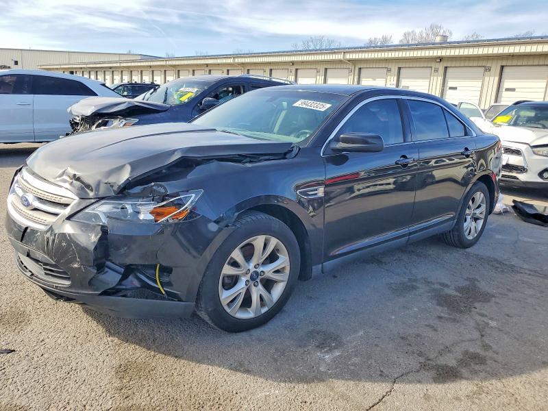 2011 Ford Taurus thumbnail 6