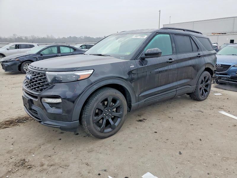 2022 Ford Explorer thumbnail 6