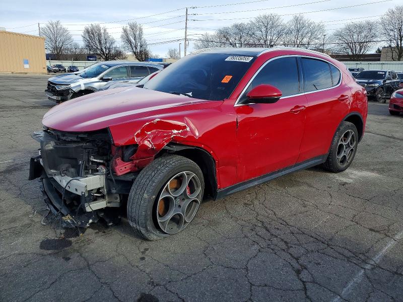 2018 Alfa Romeo Stelvio thumbnail 6