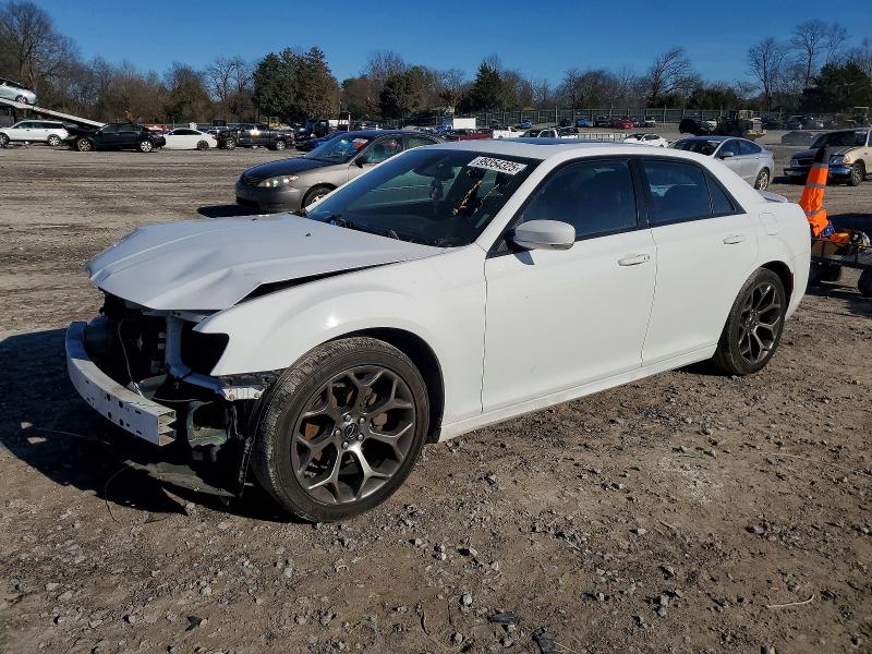 2018 Chrysler 300 thumbnail 6