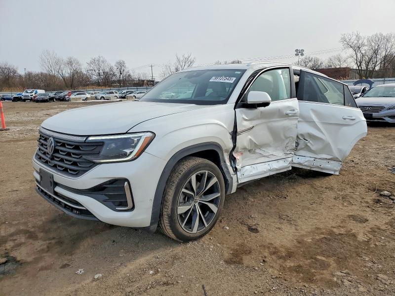 2025 Volkswagen Atlas Cross Sport thumbnail 6