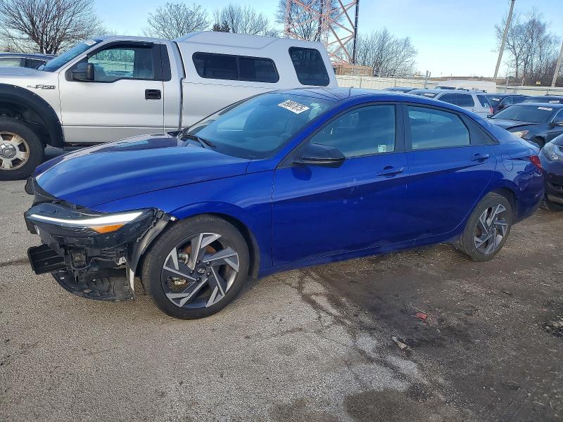 2025 Hyundai Elantra thumbnail 6