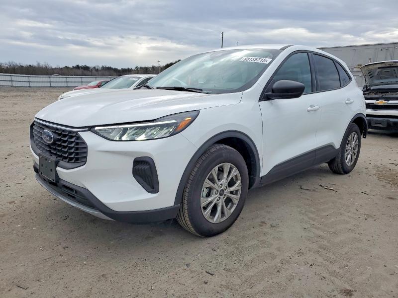 2025 Ford Escape thumbnail 6