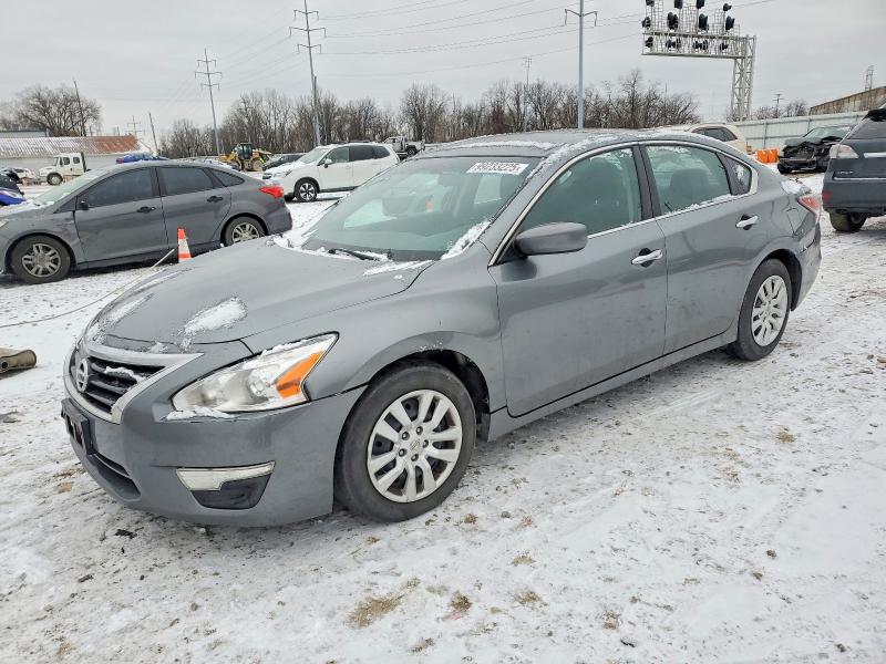 2015 Niss Altima thumbnail 6