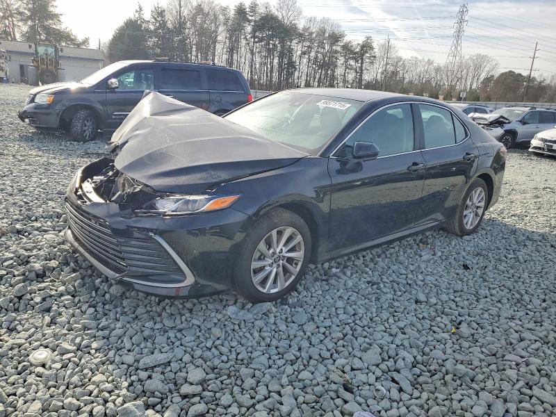 2023 Toyota Camry thumbnail 6