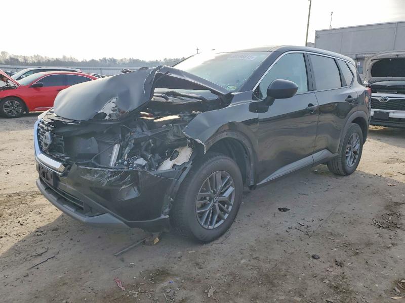 2023 Nissan Rogue thumbnail 6