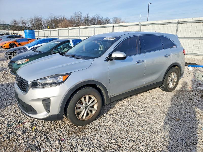 2019 Kia Sorento thumbnail 6