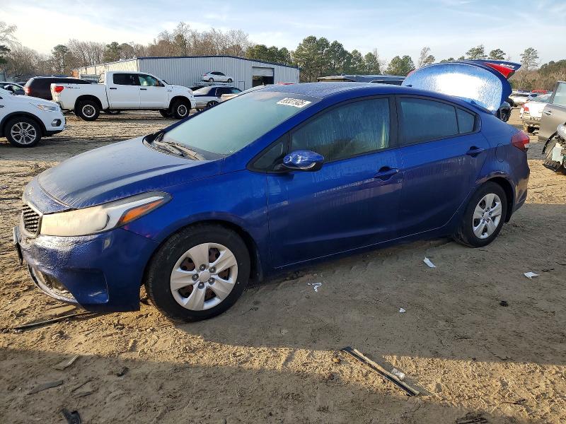 2018 Kia Forte thumbnail 6