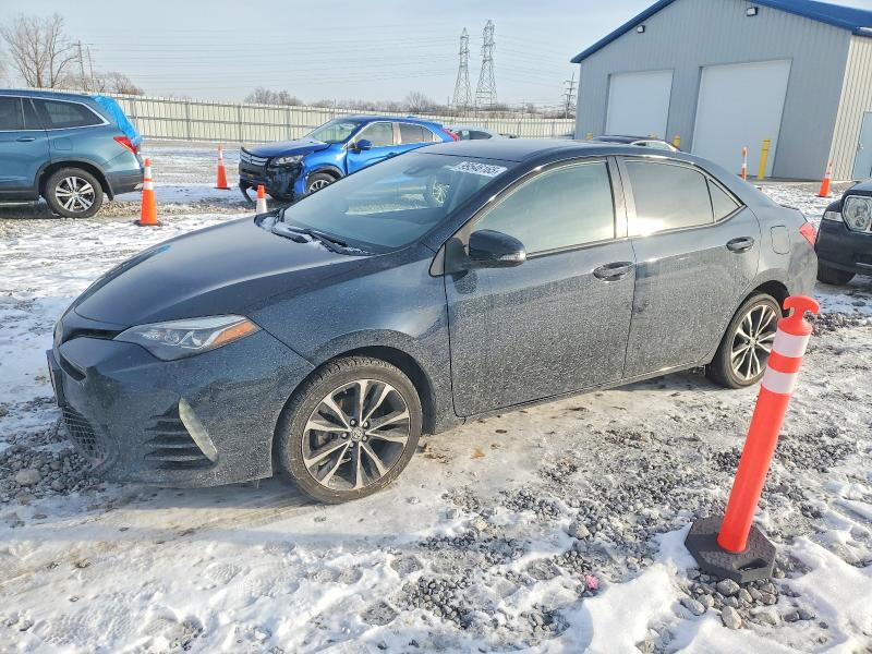 2017 Toyota Corolla thumbnail 6