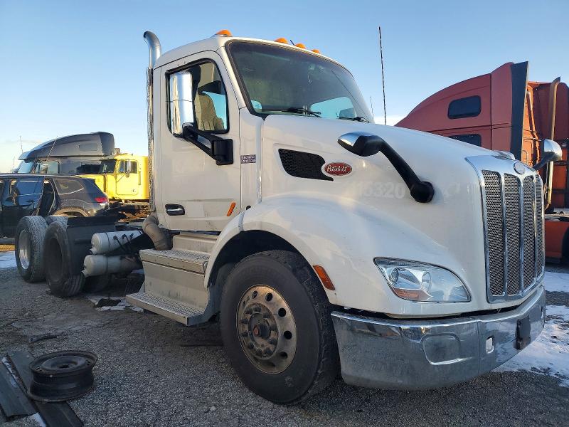 2019 Peterbilt Tractor thumbnail 6