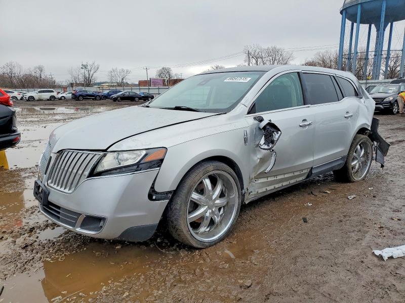 2015 Lincoln Mkt thumbnail 6