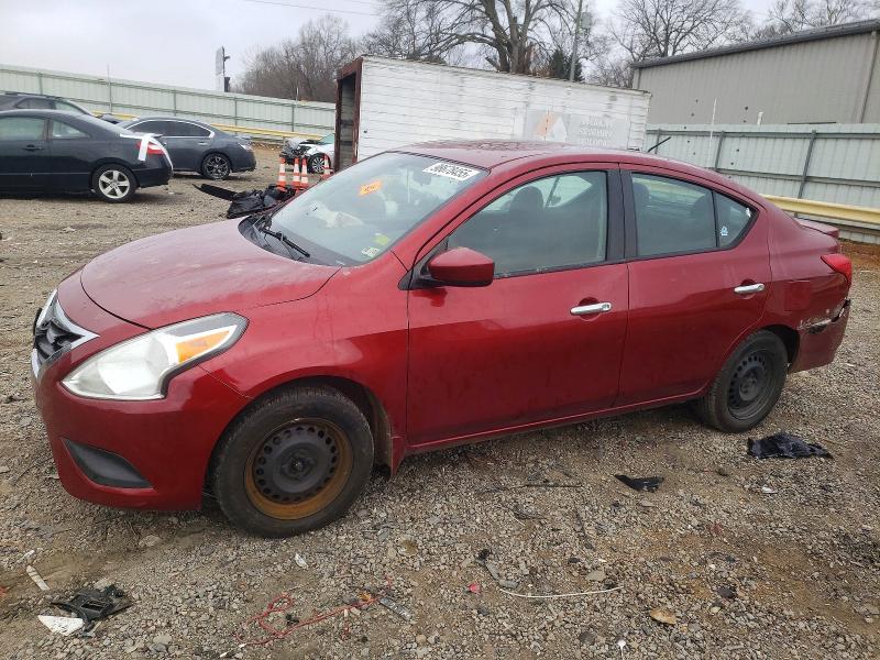 2018 Nissan Versa thumbnail 6