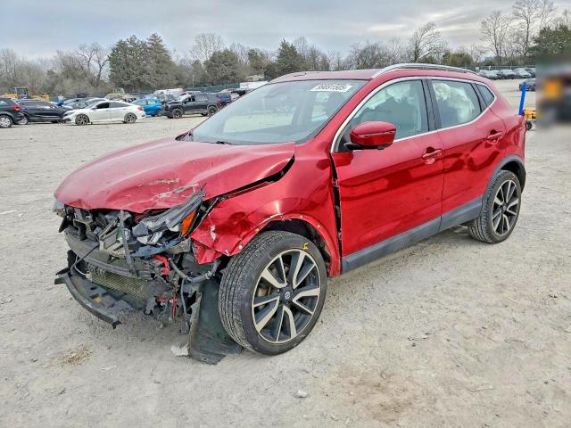 2017 Nissan Rogue Sport thumbnail 6