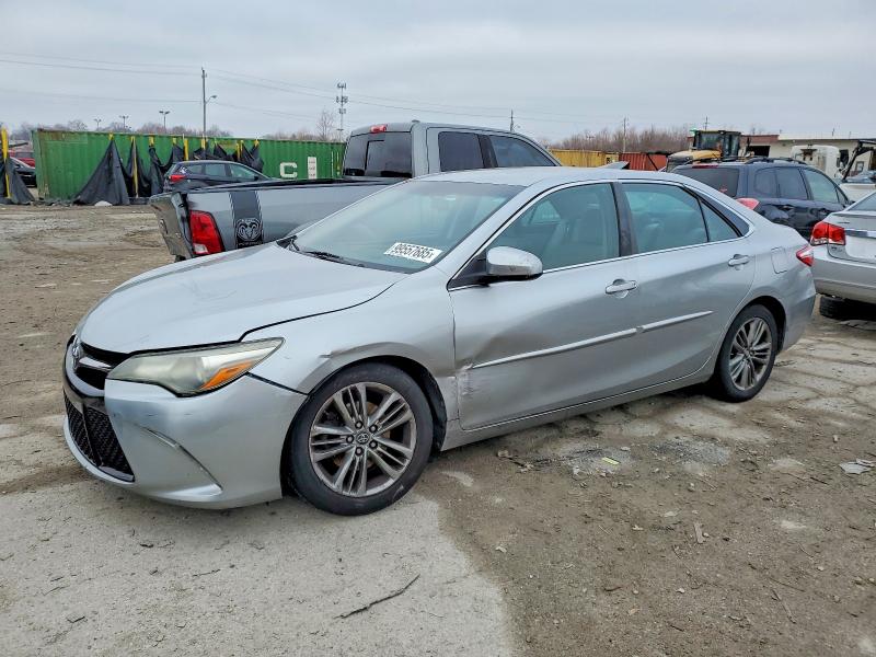 2016 Toyota Camry thumbnail 6