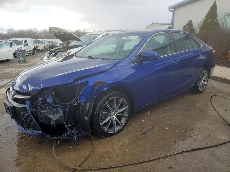 2015 Toyota Camry thumbnail 6