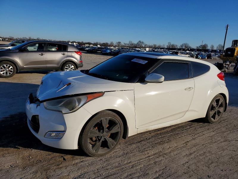 2016 Hyundai Veloster thumbnail 6