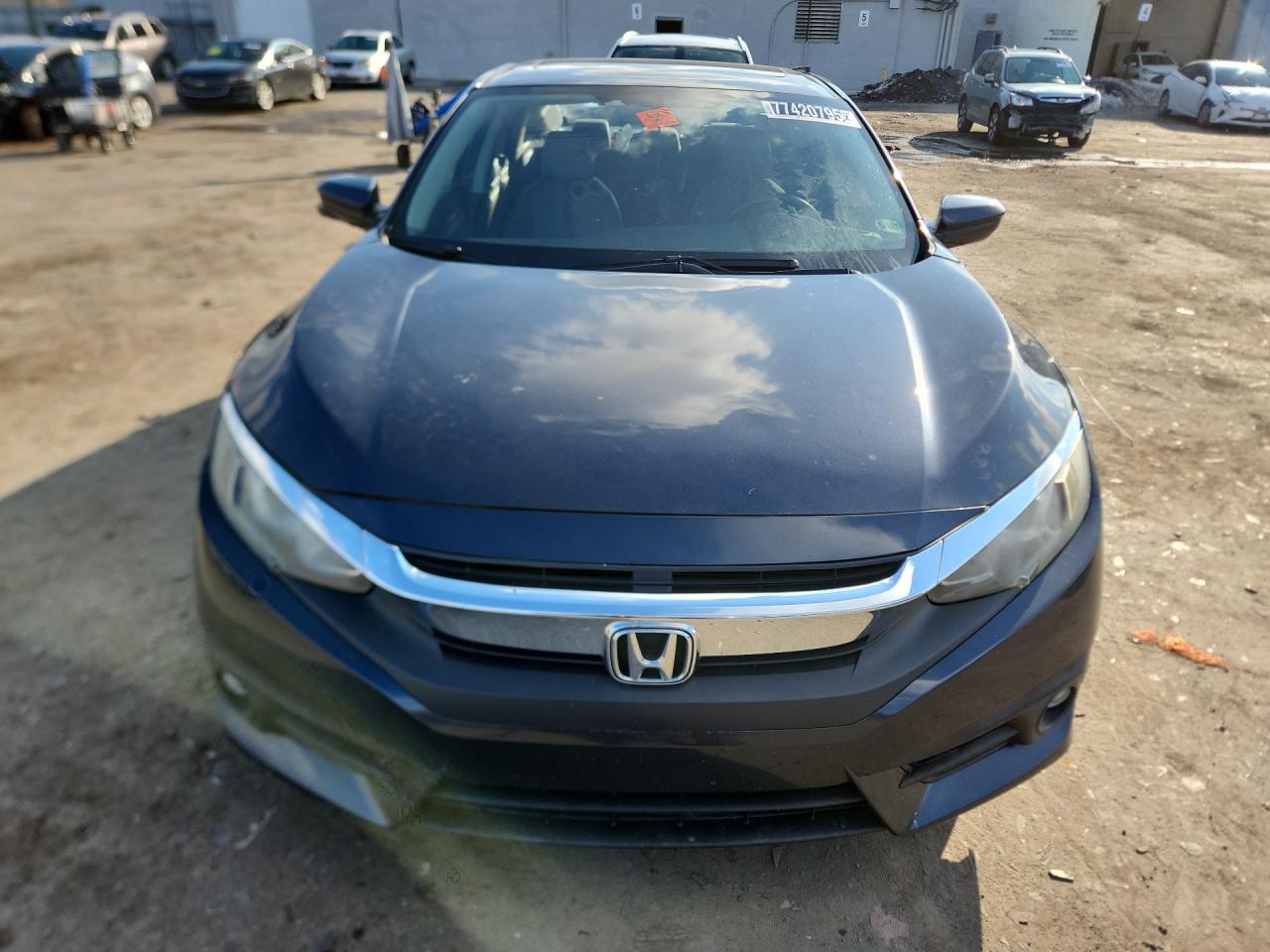 2016 Honda Civic thumbnail 7