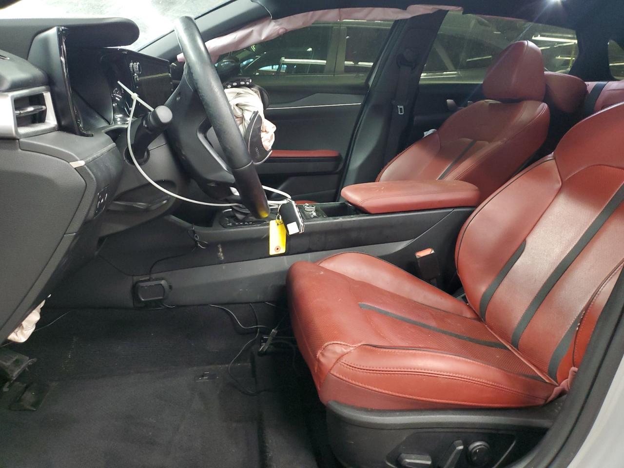 2024 Kia K5 thumbnail 11