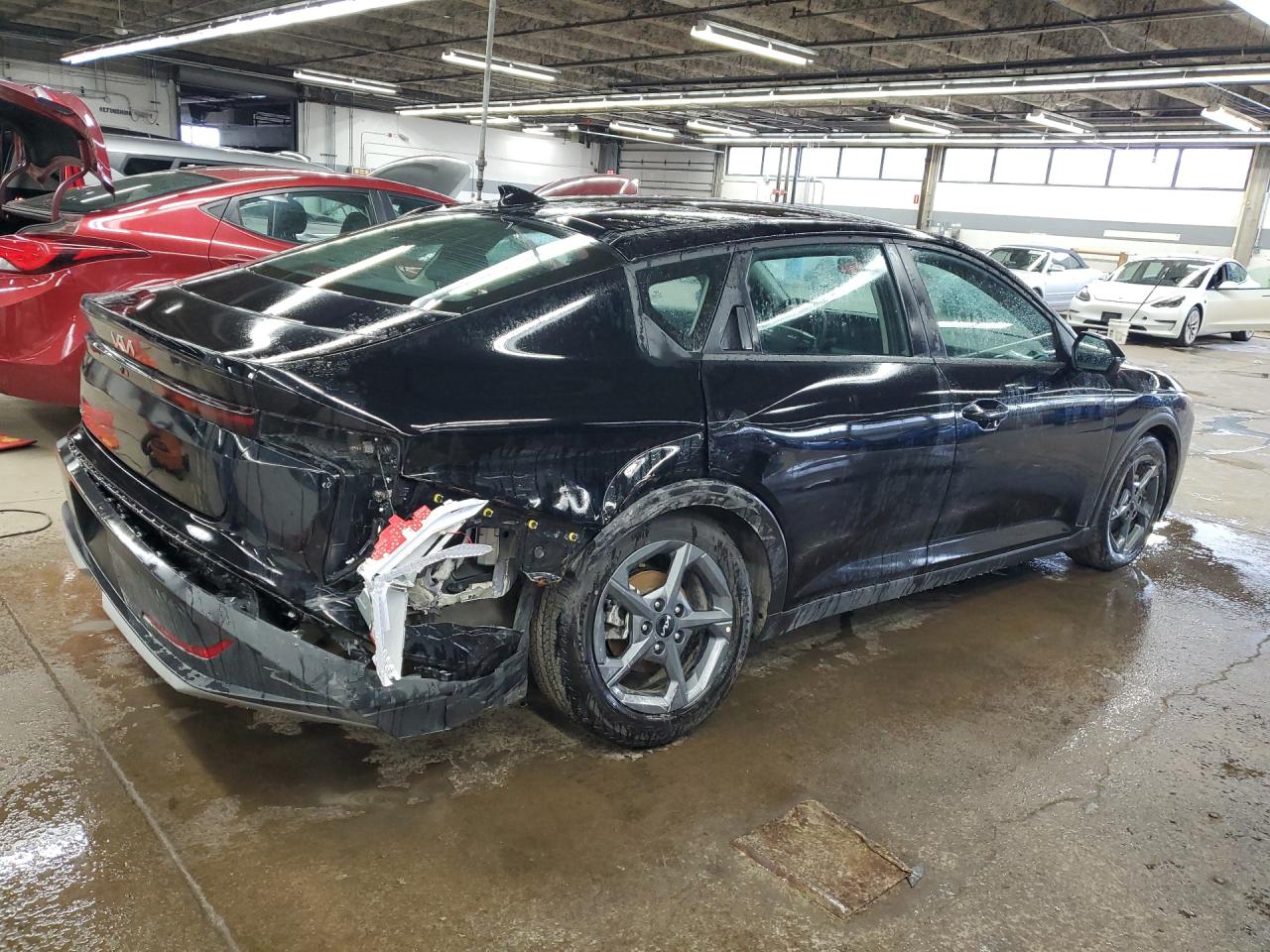 2025 Kia K4 thumbnail 11