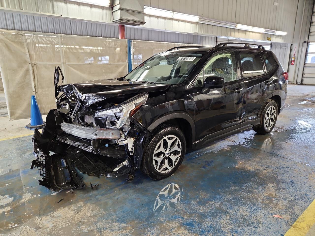 2024 Subaru Forester thumbnail 9