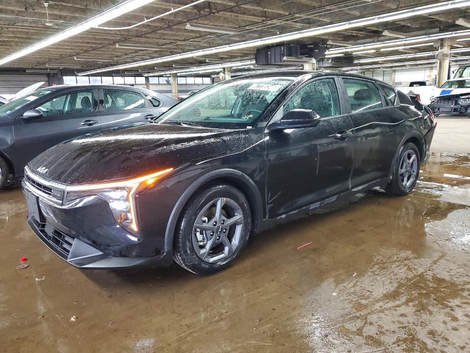 2026 Kia K4 thumbnail 6