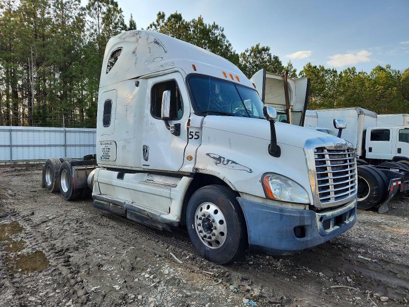 2013 Freightliner Cascadia 125 thumbnail 6