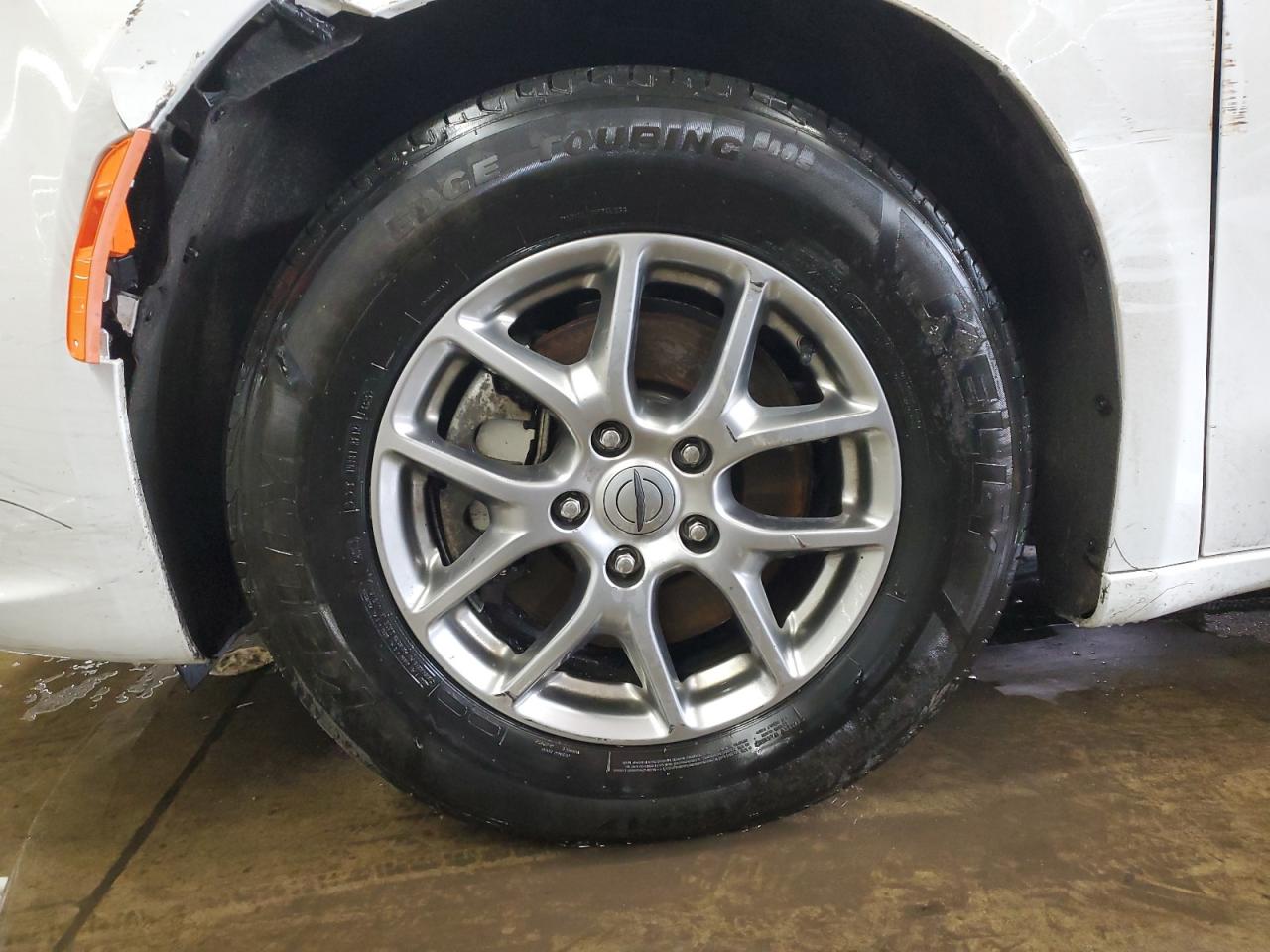 2022 Chrysler Pacifica thumbnail 9