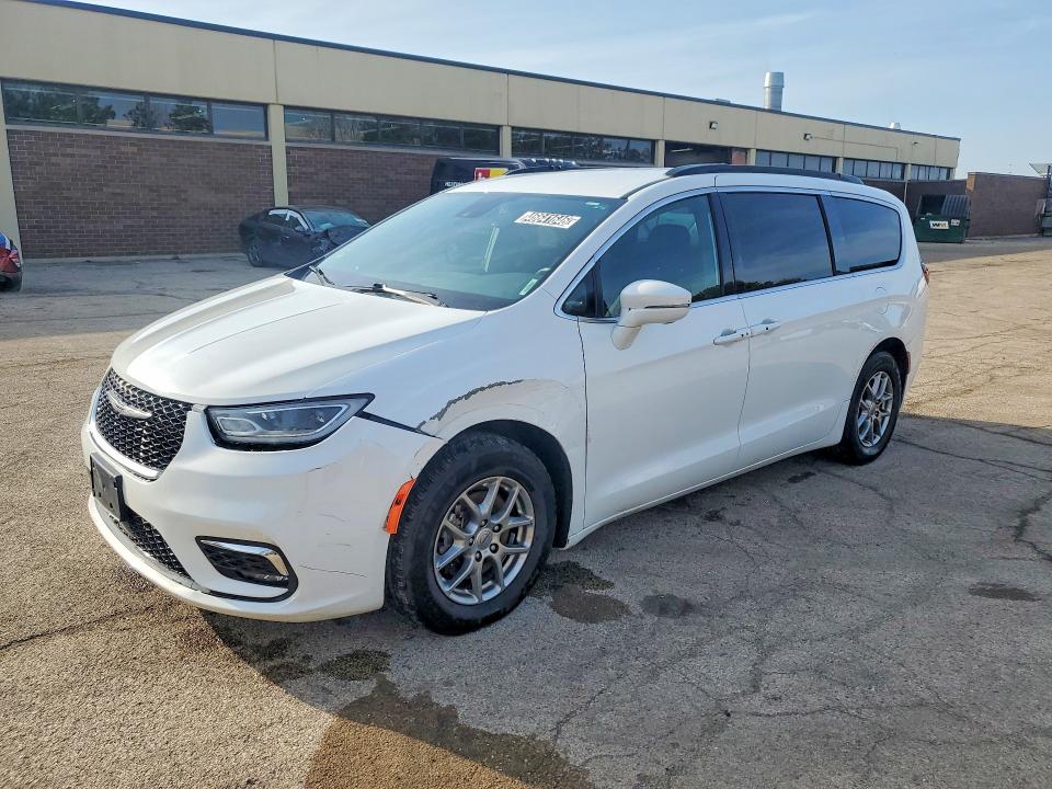 2022 Chrysler Pacifica thumbnail 6