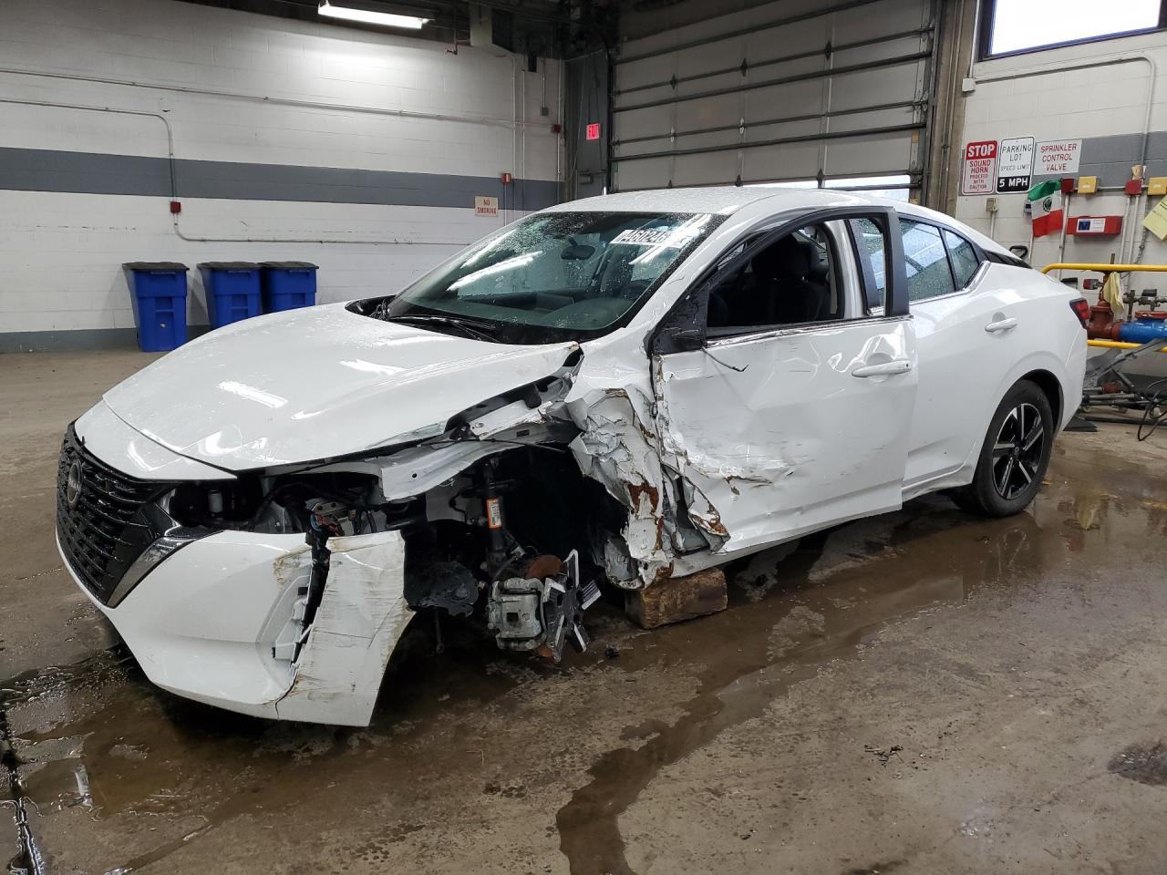 2025 Nissan Sentra thumbnail 9