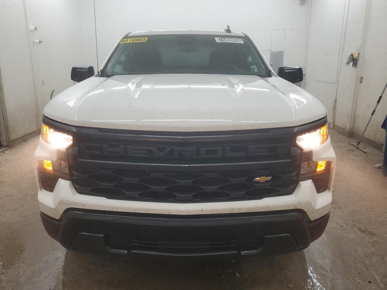 2023 Chevrolet Silverado thumbnail 11