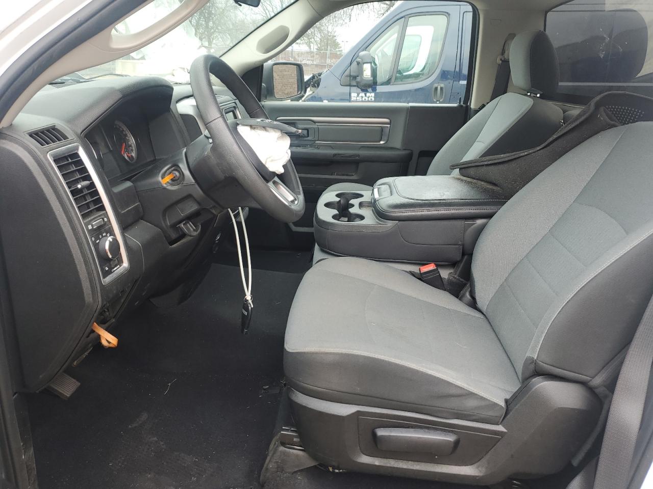 2021 Ram 1500 Classic thumbnail 11