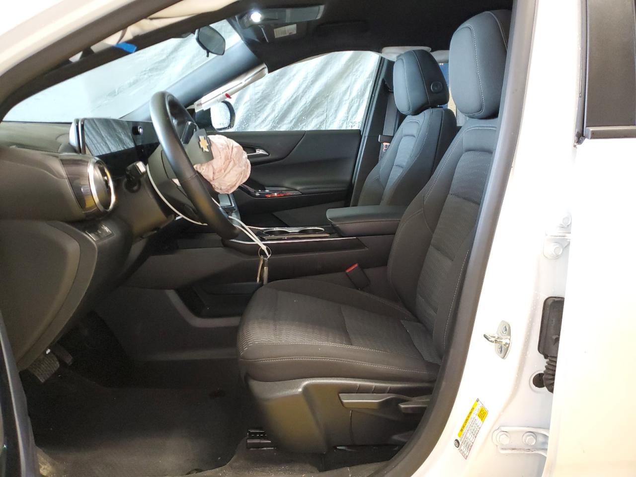 2025 Chevrolet Equinox thumbnail 7