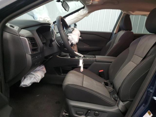 2026 Nissan Rogue thumbnail 8