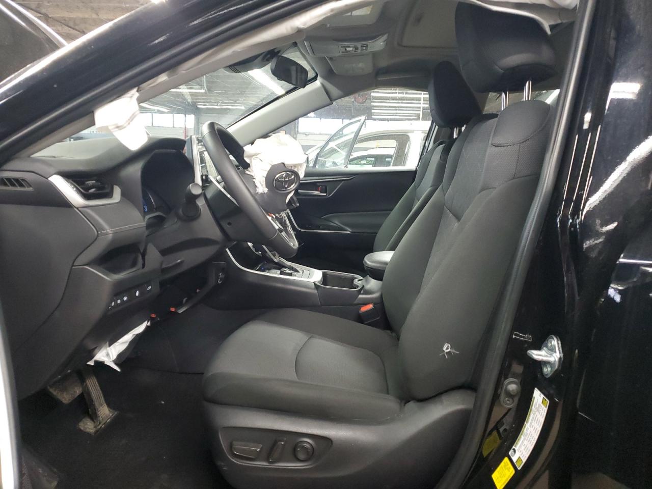 2025 Toyota Rav4 Hybrid thumbnail 7