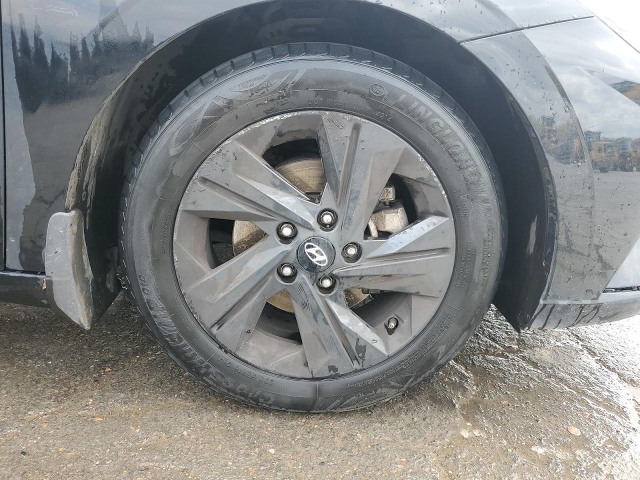 2023 Hyundai Elantra thumbnail 11