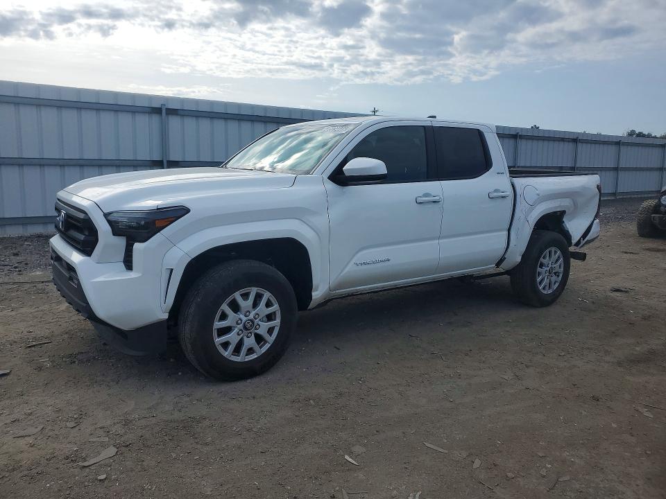 2025 Toyota Tacoma thumbnail 6