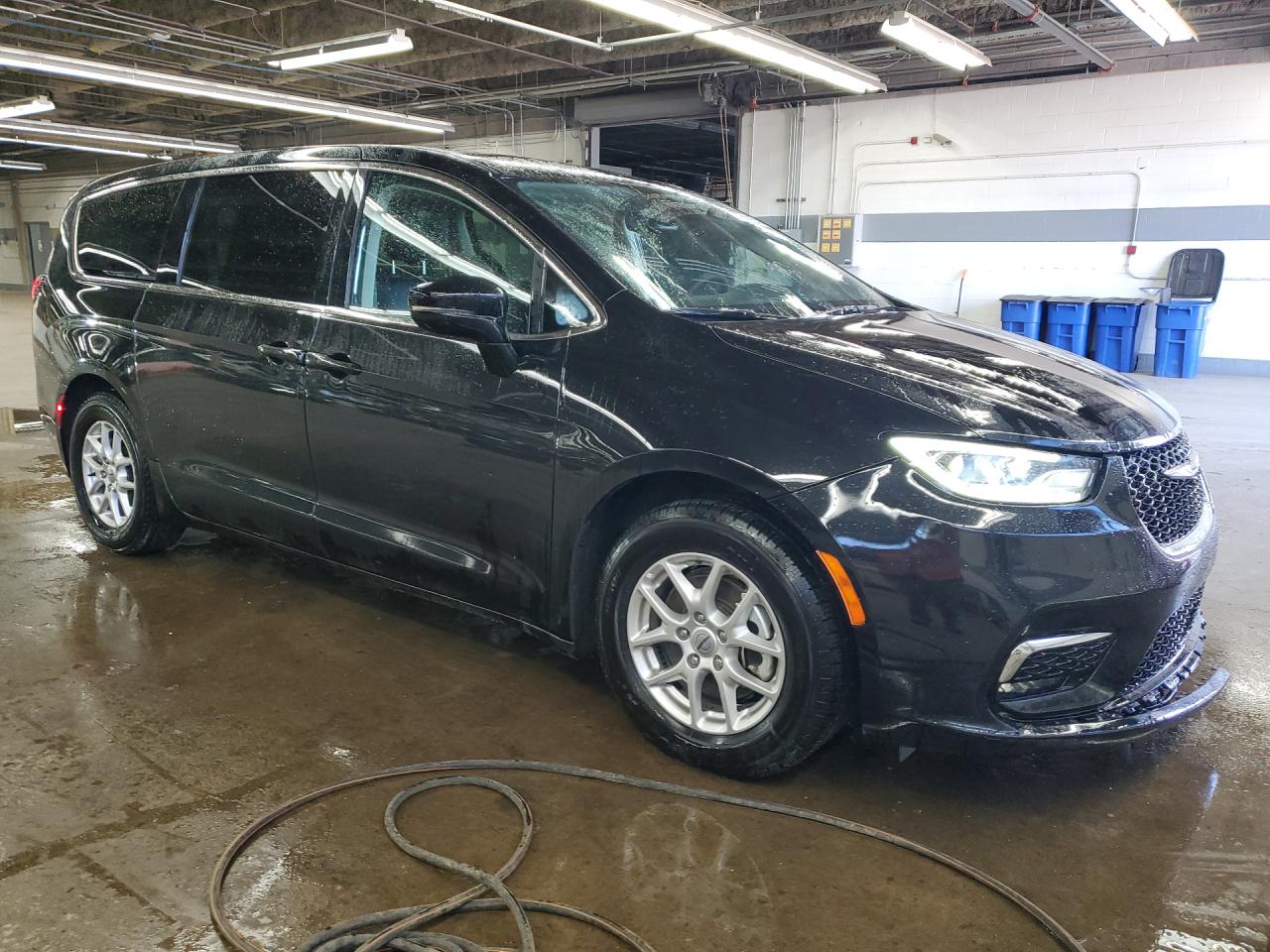 2024 Chrysler Pacifica thumbnail 9