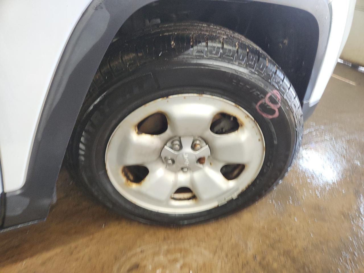 2016 Jeep Cherokee thumbnail 9