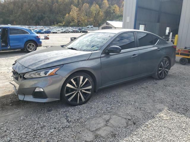 2020 Niss Altima thumbnail 6