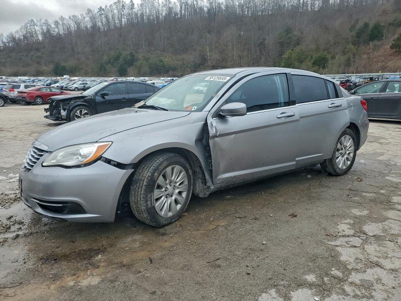 2014 Chrysler 200 thumbnail 6