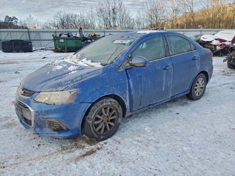 2017 Chevrolet Sonic thumbnail 6